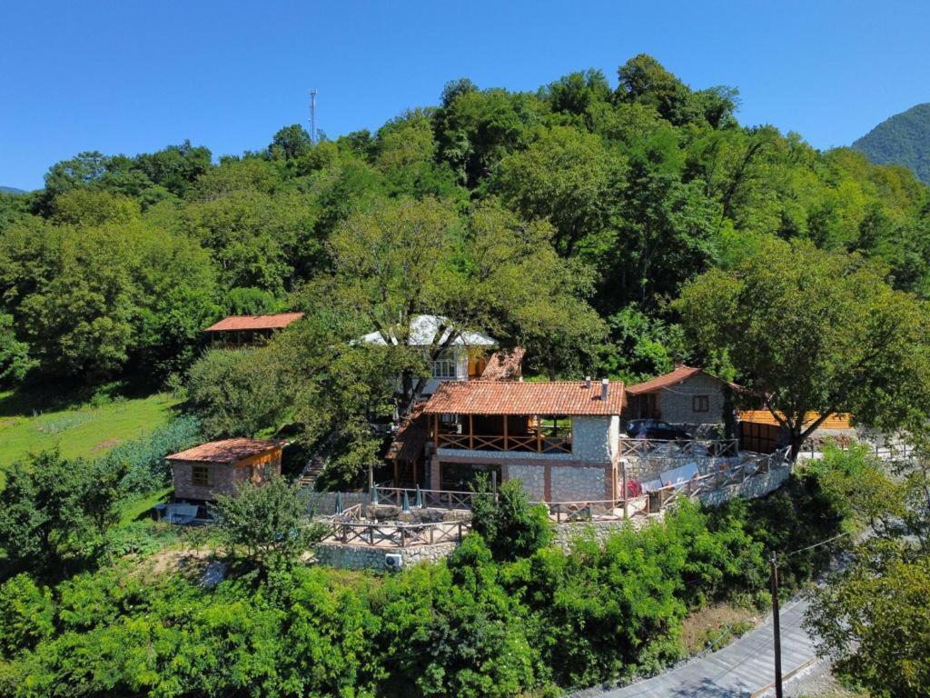 Hotel Sadmeli Winery Ambrolauri Zewnętrze zdjęcie